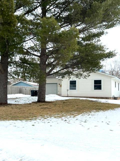 Princeton, MN 55371,704 6th AVE N