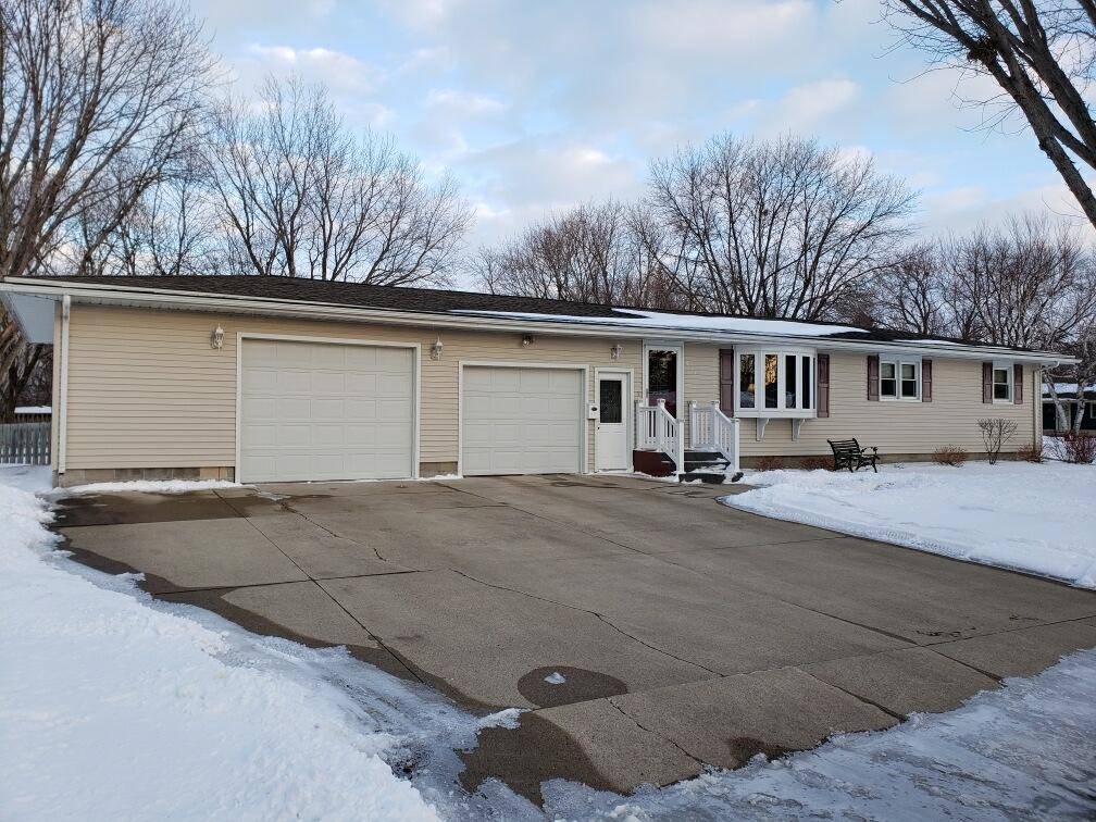 Marshall, MN 56258,903 Cheryl AVE