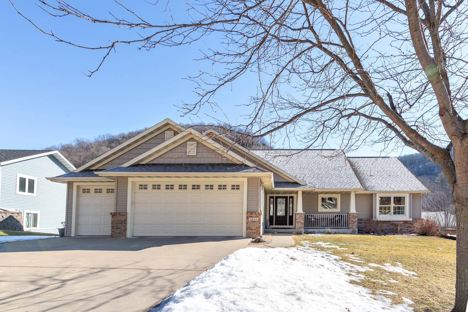 La Crescent, MN 55947,1414 Jonathan LN