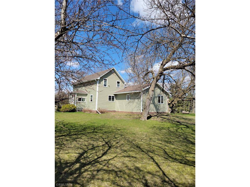 Eagle Bend, MN 56446,637 3rd AVE NW
