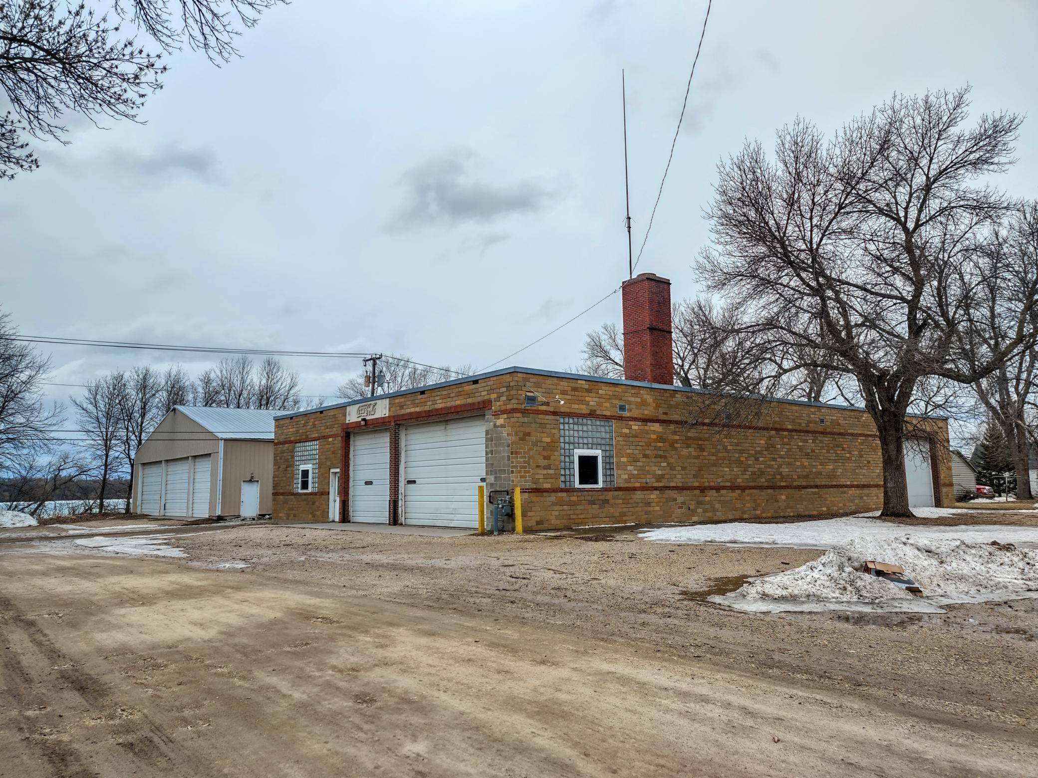 Morris, MN 56267,405 Wyoming AVE