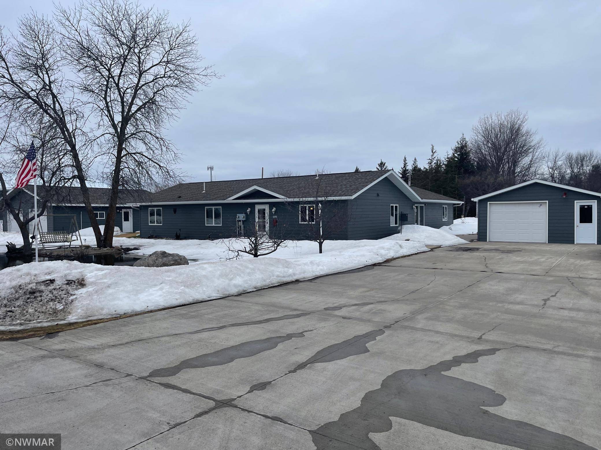 Baudette, MN 56623,305 7th AVE SE