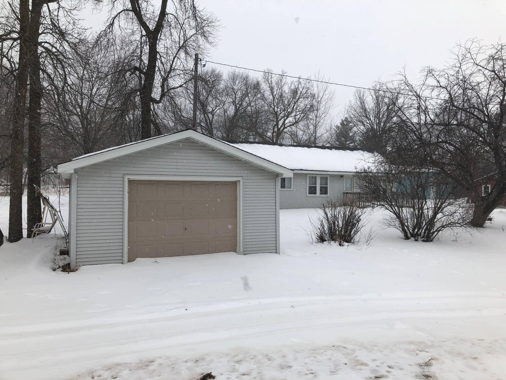 Onamia, MN 56359,38681 100th AVE
