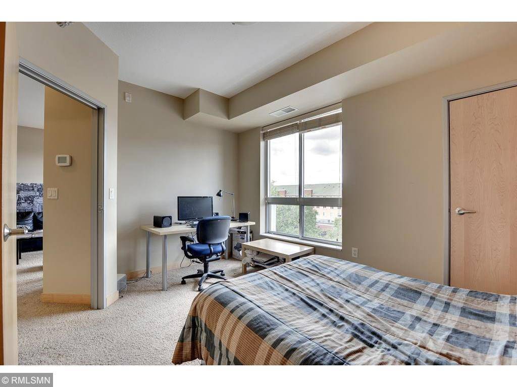 Minneapolis, MN 55414,2600 University AVE SE #418