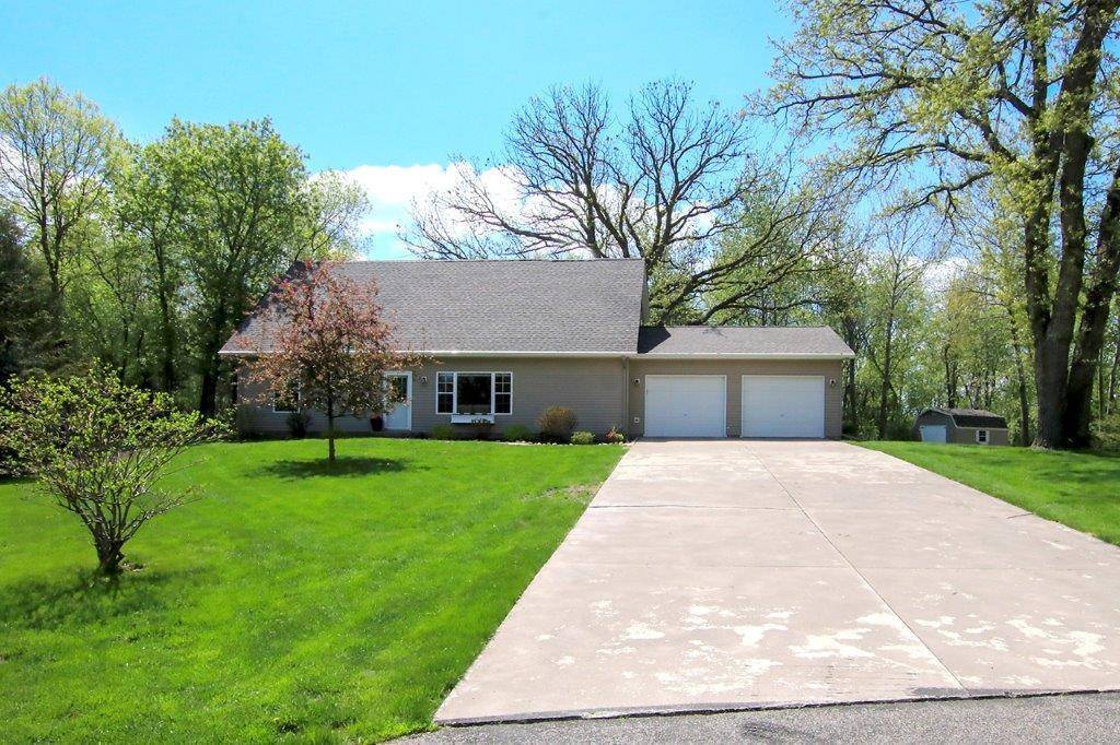 Darwin, MN 55324,142 Rolling Oaks LN