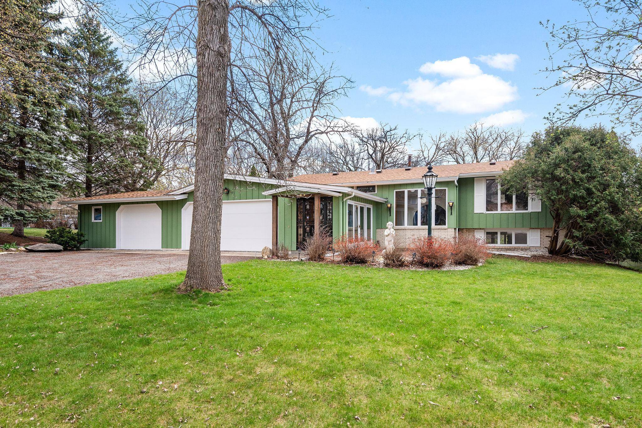 Buffalo, MN 55313,604 Willow Creek LN
