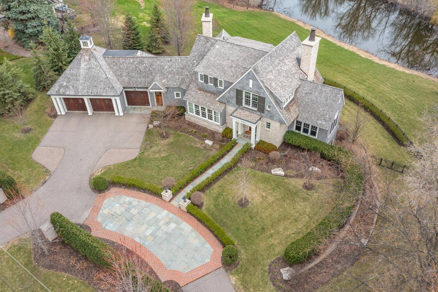 Edina, MN 55436,6400 Interlachen BLVD