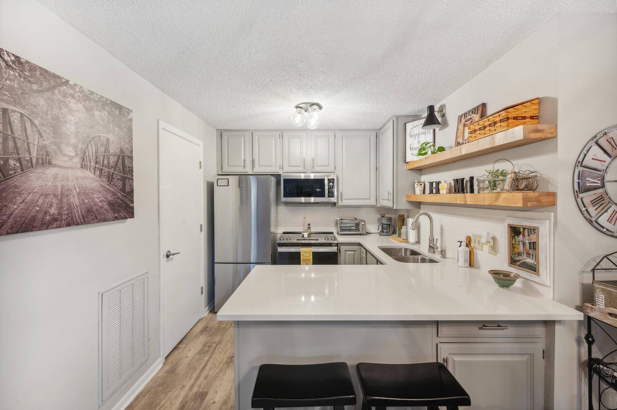 Shoreview, MN 55126,766 County Road F W #B