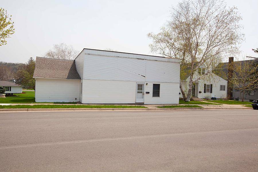 Saint Charles, MN 55972,443 Whitewater AVE