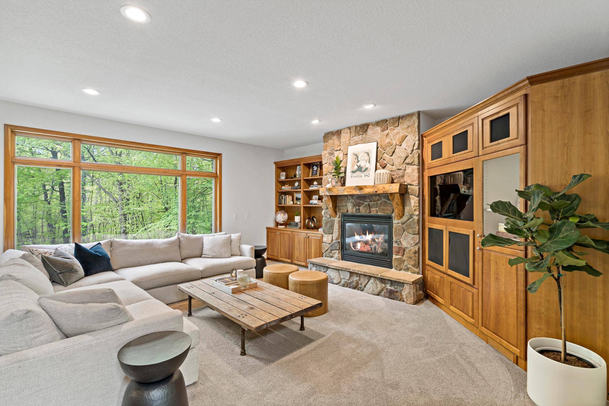 Chaska, MN 55318,975 Weston Ridge Pkwy