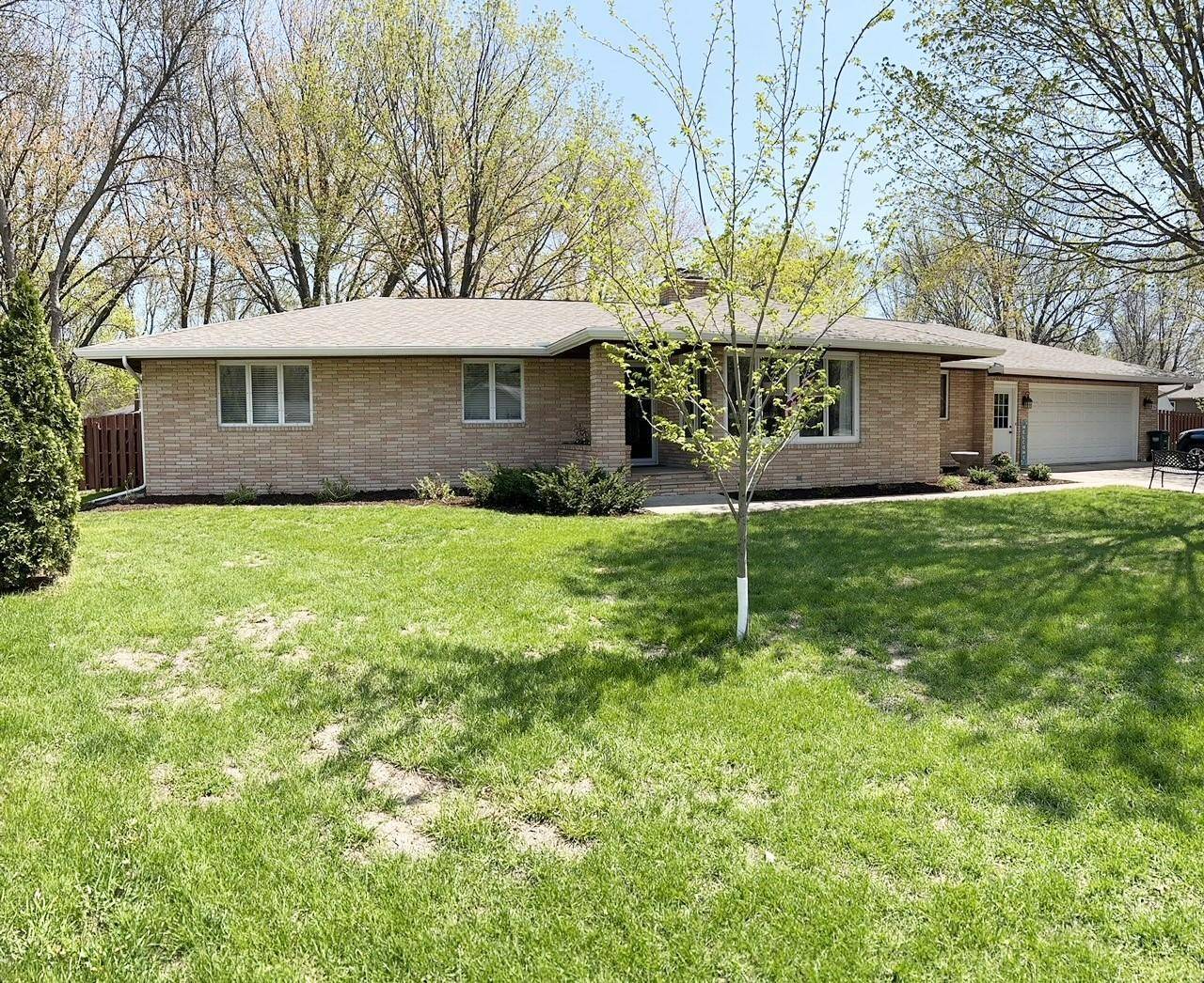 Willmar, MN 56201,1455 Grace AVE SW