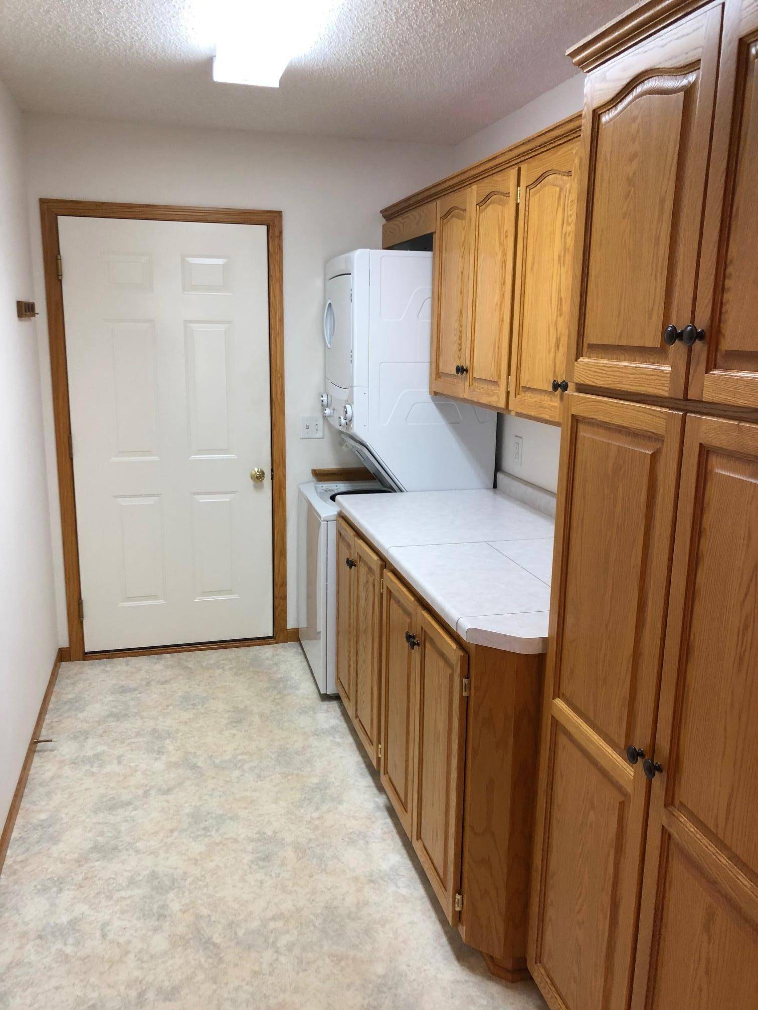 Saint Cloud, MN 56303,5737 Glenview LN