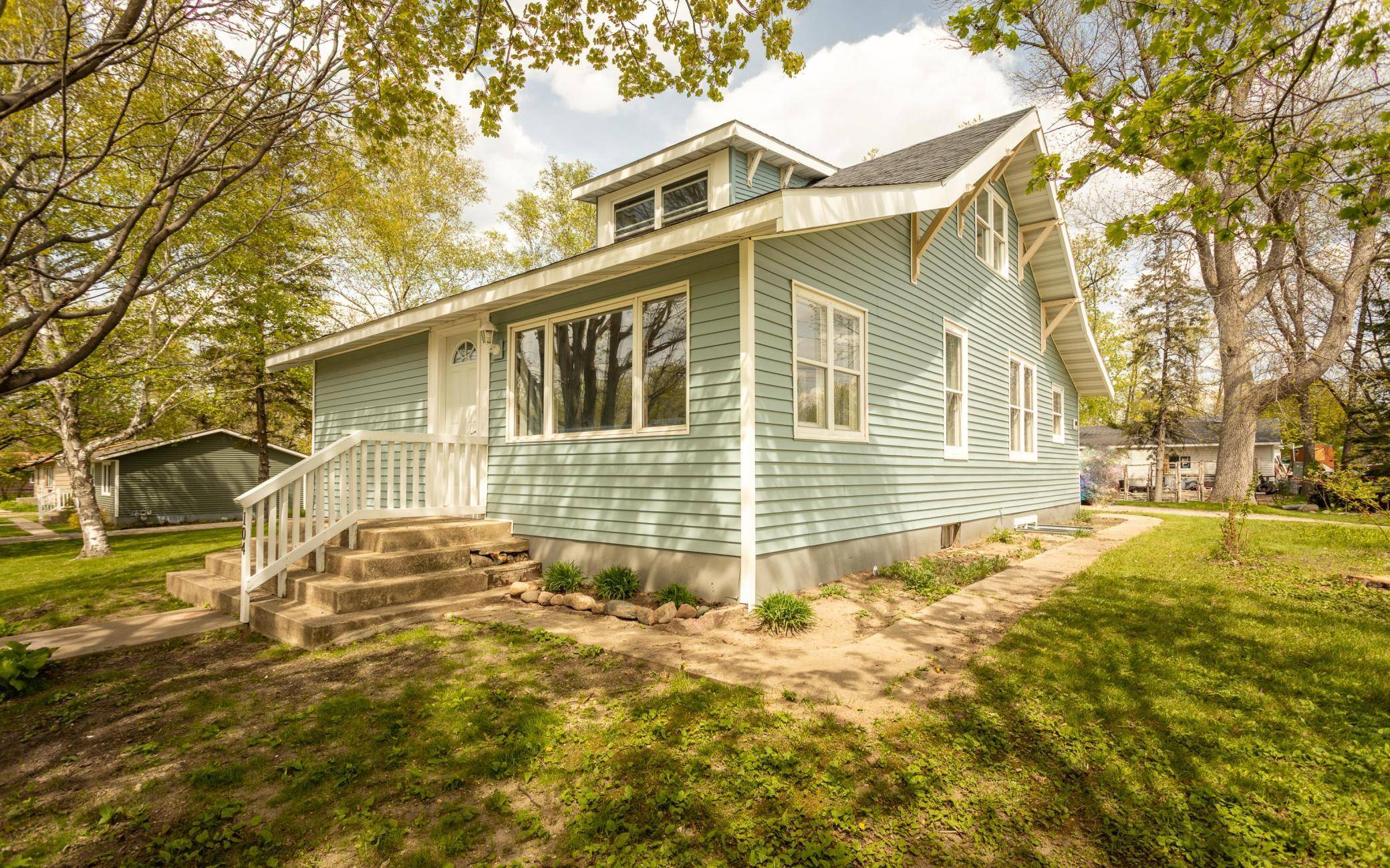 Alexandria, MN 56308,104 N Oak ST