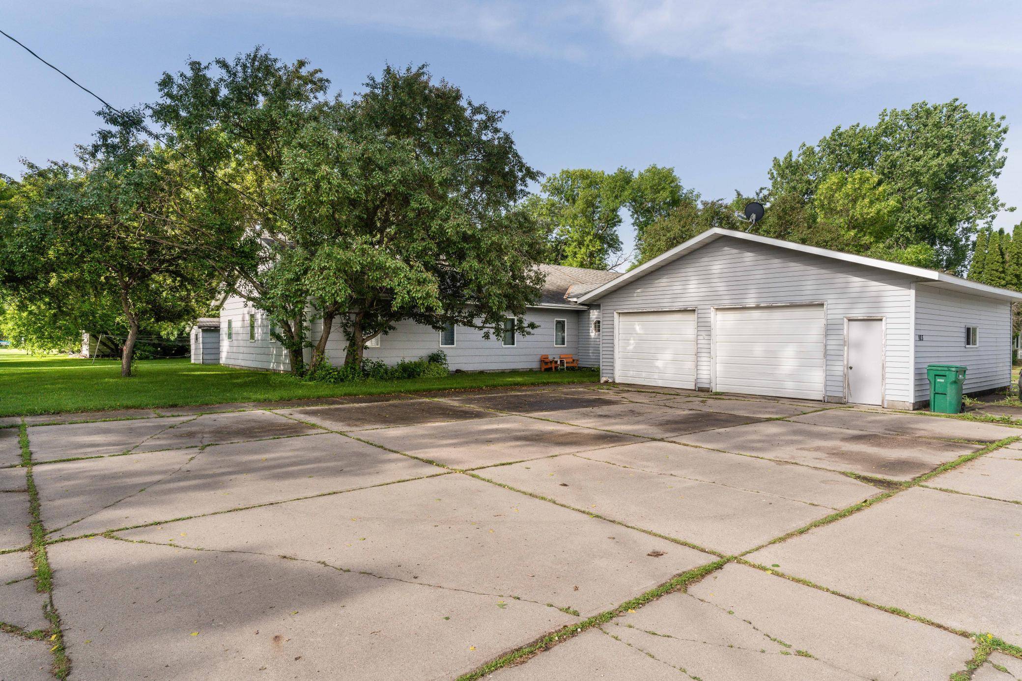 Foxhome, MN 56543,103 Sha ST