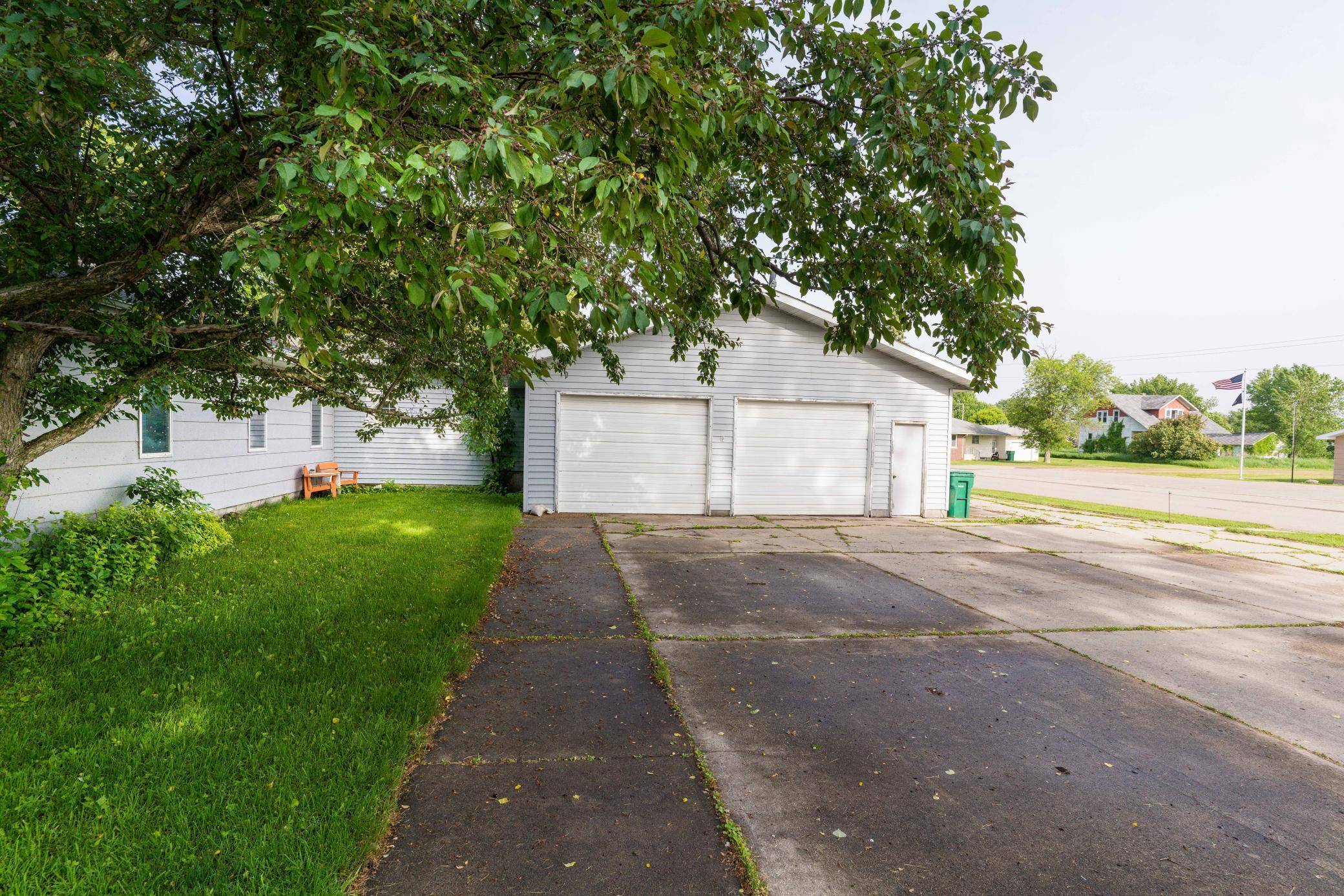 Foxhome, MN 56543,103 Sha ST