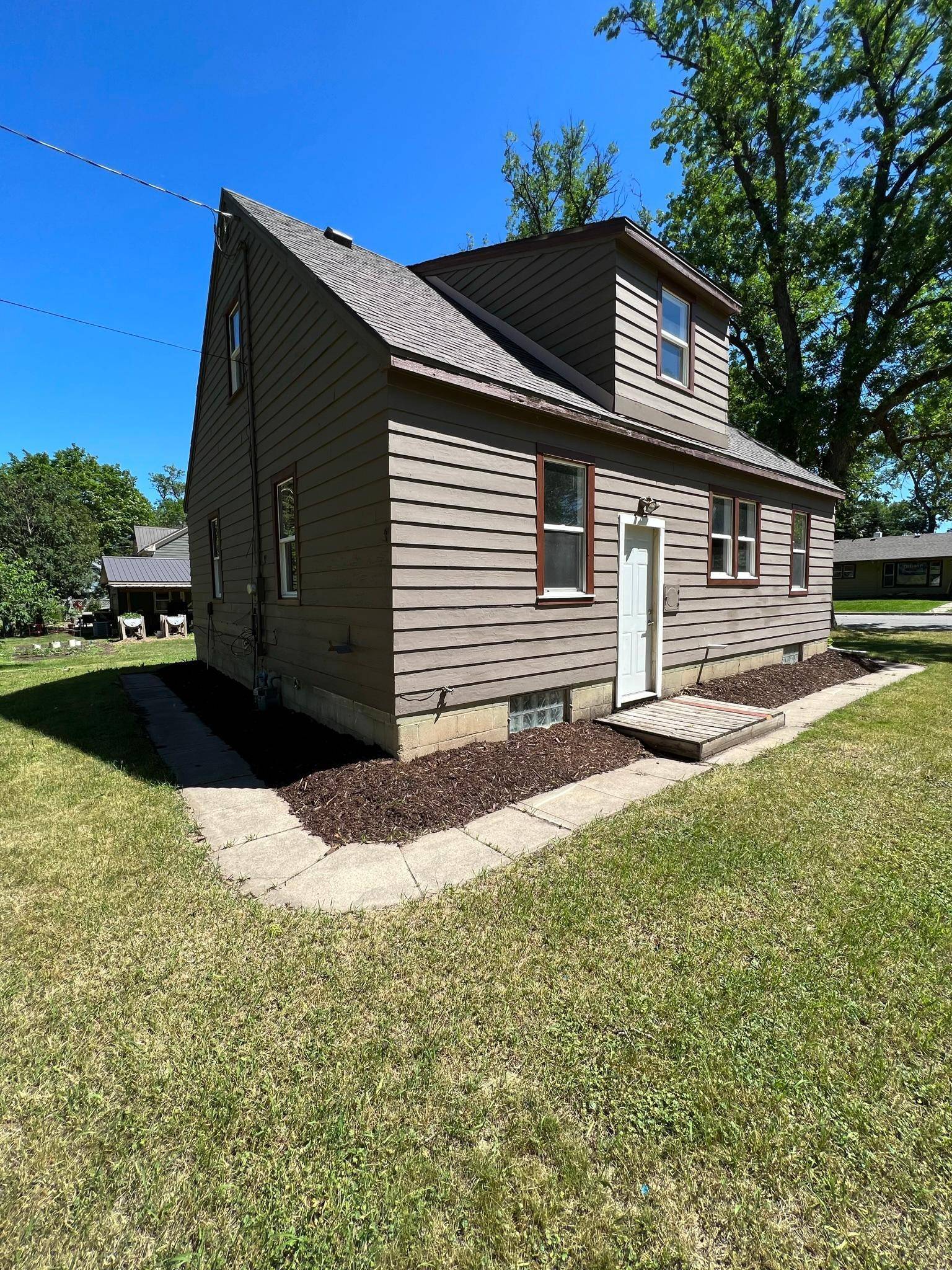 Atwater, MN 56209,604 3rd ST S