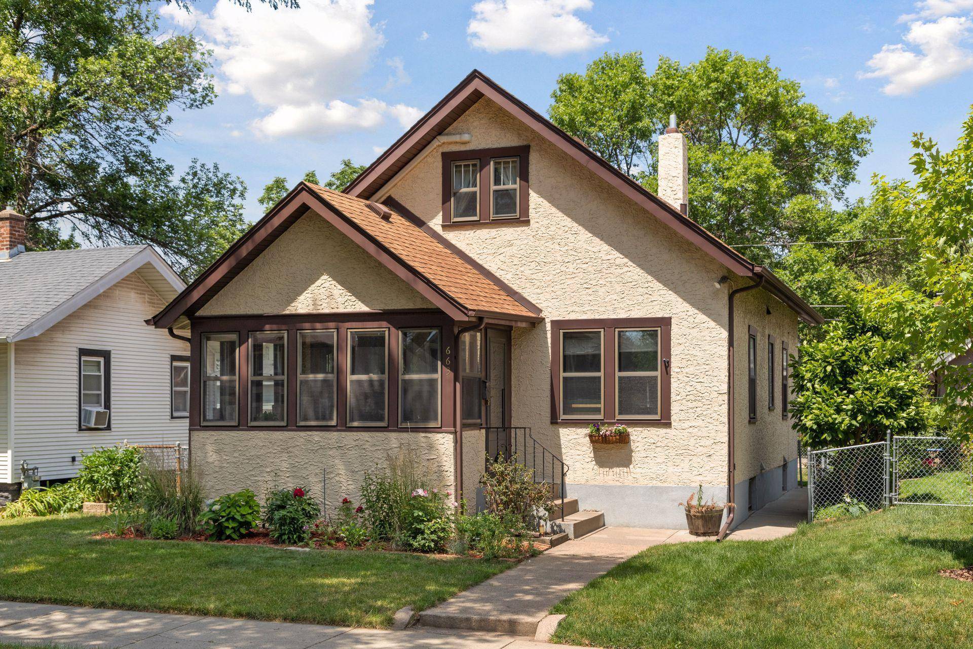 Saint Paul, MN 55106,663 Cottage AVE E