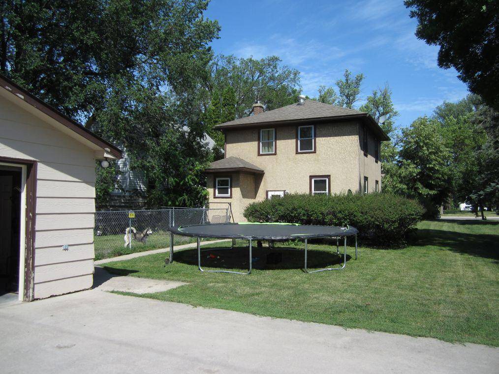 Morris, MN 56267,113 W 6th ST