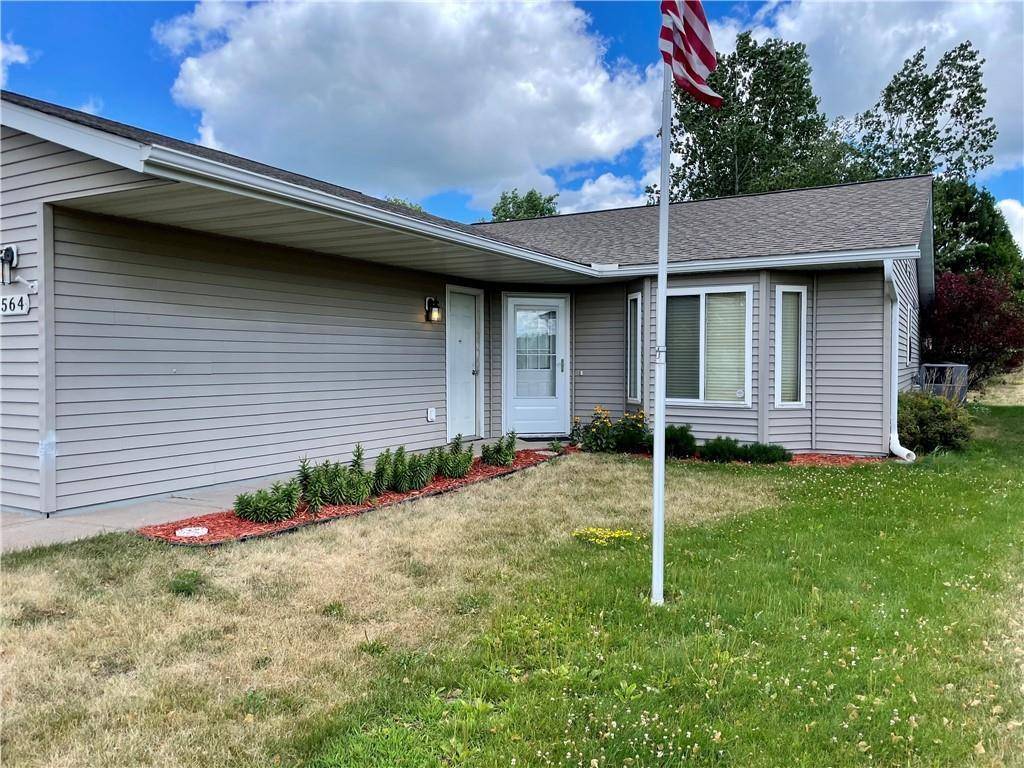 Hammond, WI 54015,564 Meadows DR