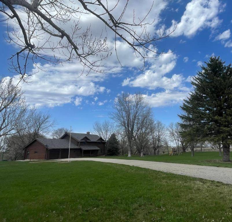 Amiret, MN 56175,1841 Front ST