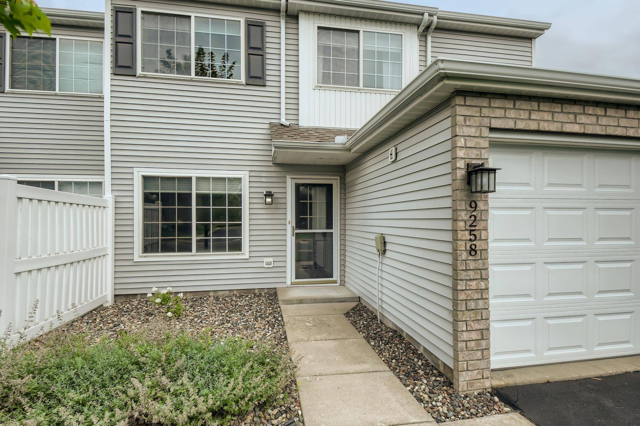 Maple Grove, MN 55311,9258 Inland LN N