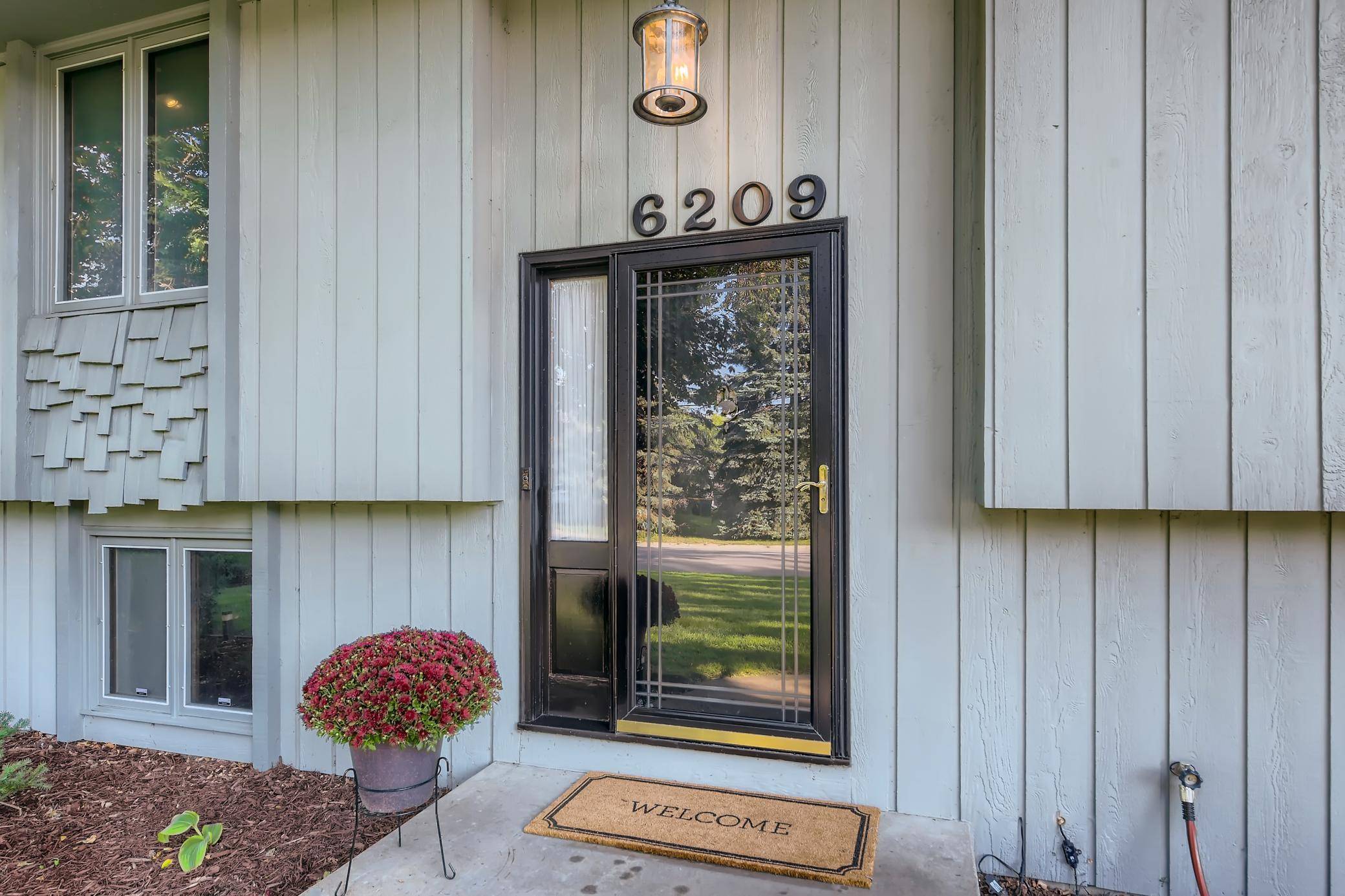 Brooklyn Park, MN 55443,6209 79th AVE N