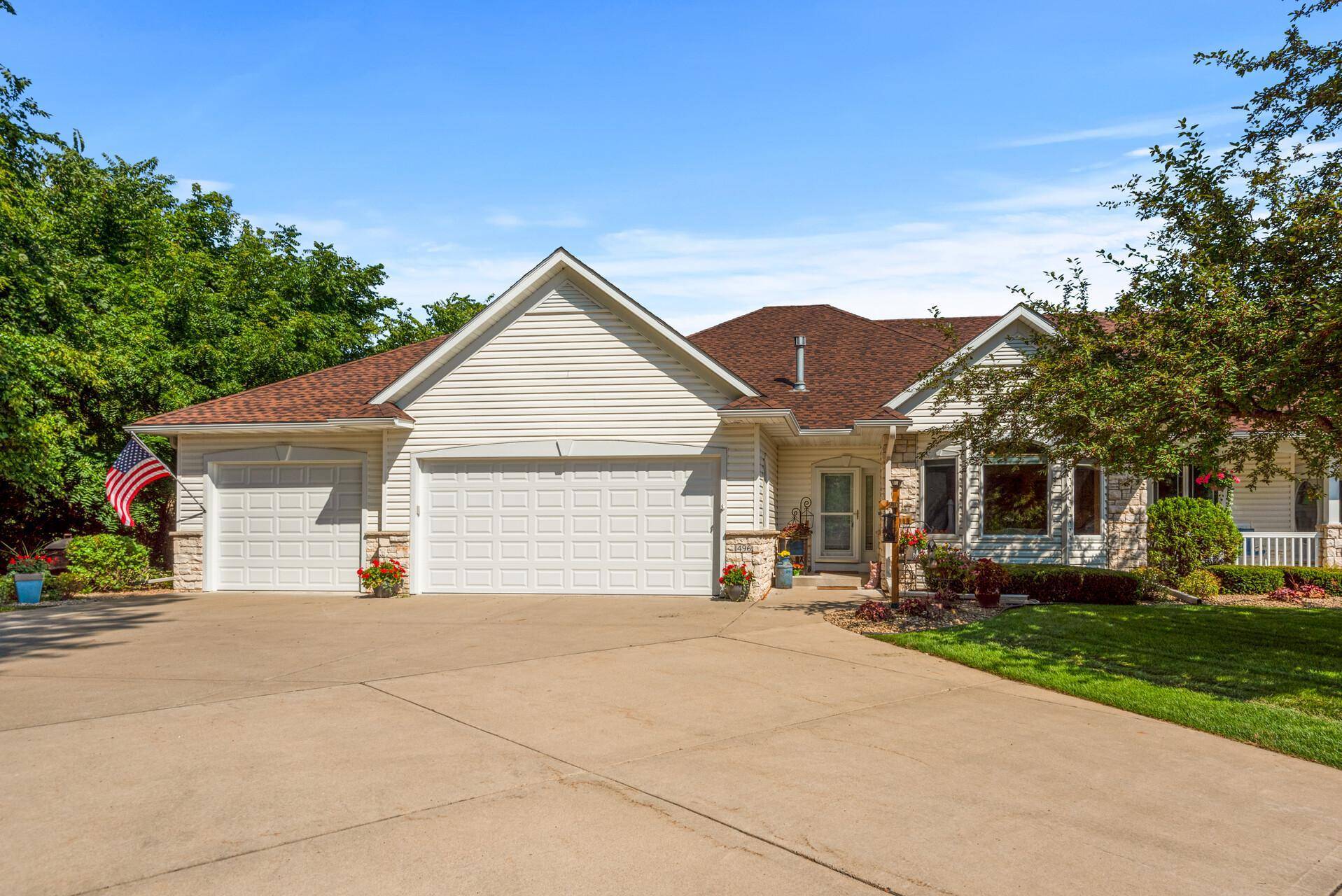 Hastings, MN 55033,1496 Featherstone CT