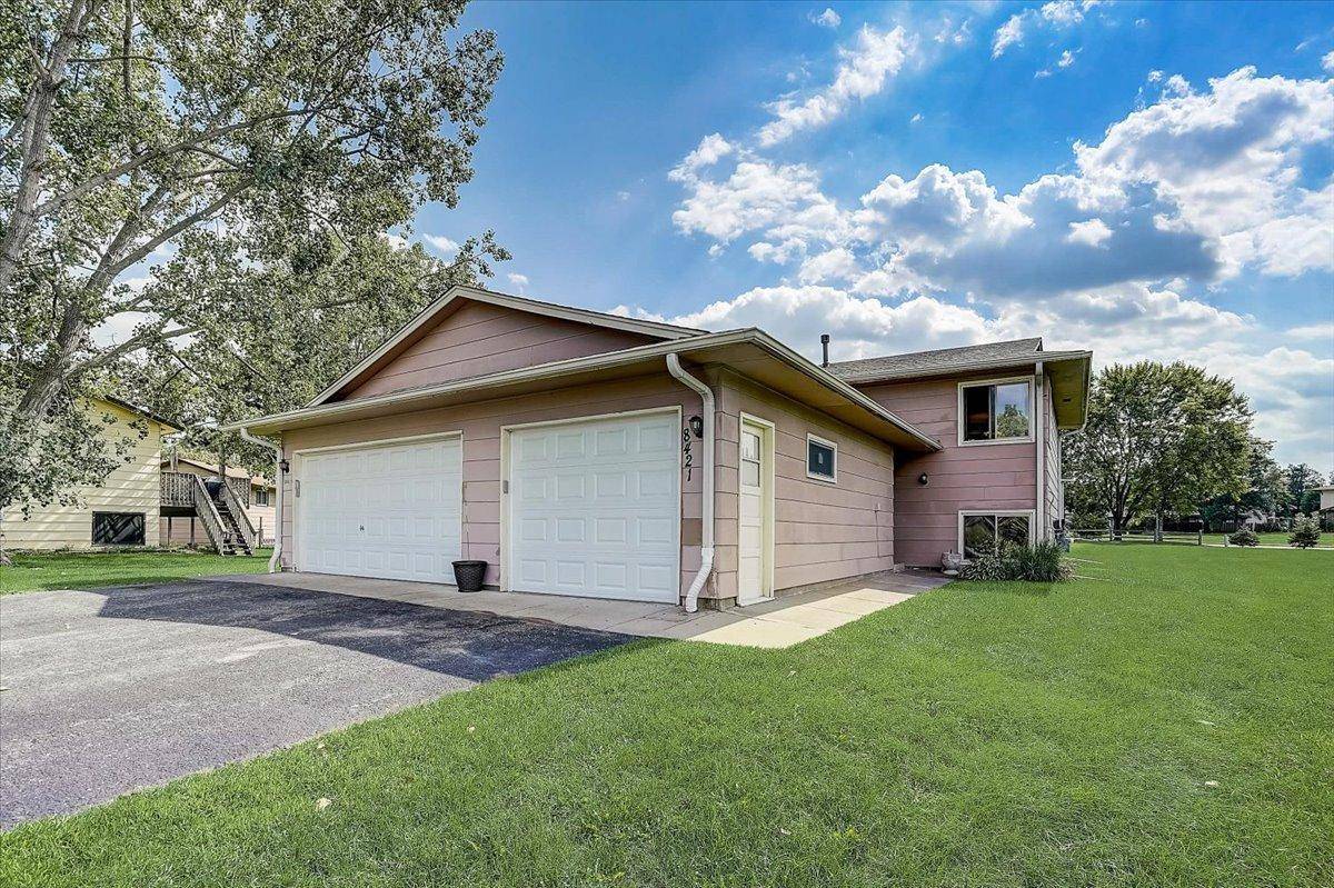 Brooklyn Park, MN 55443,8421 Brunswick AVE N