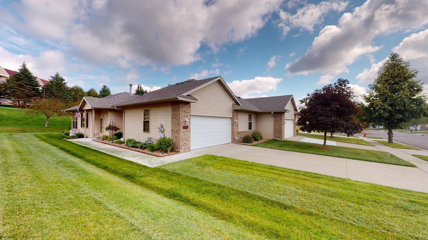 Rochester, MN 55901,1324 Kings Run DR NW