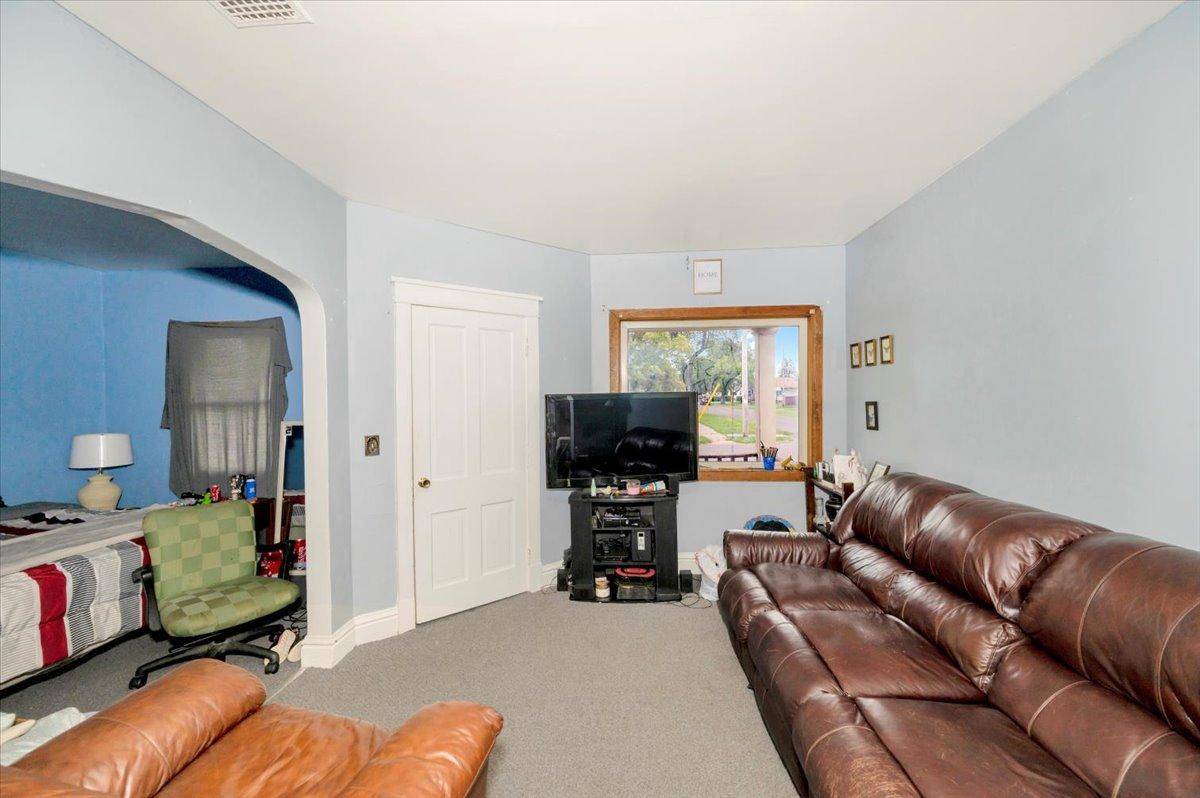 Superior, WI 54880,2131 Oakes AVE