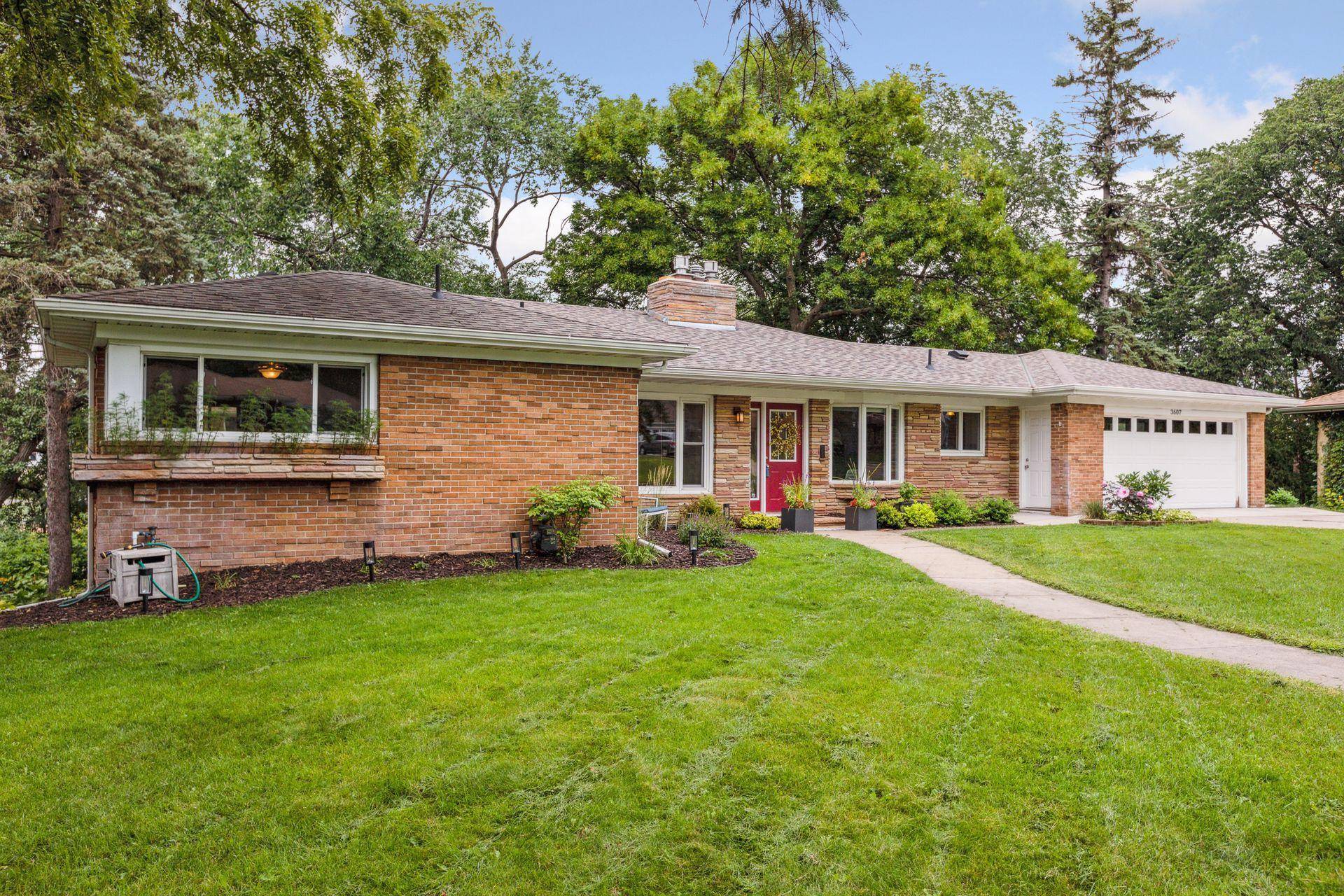 Robbinsdale, MN 55422,3607 Beard AVE N