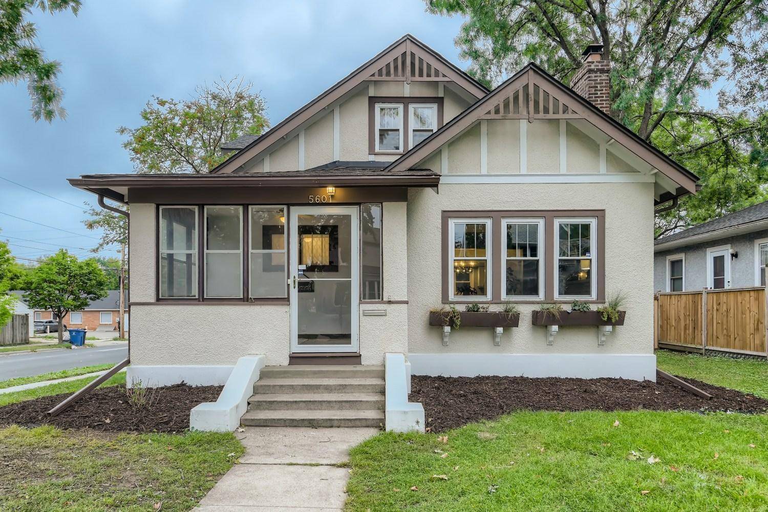 Minneapolis, MN 55419,5601 Blaisdell AVE