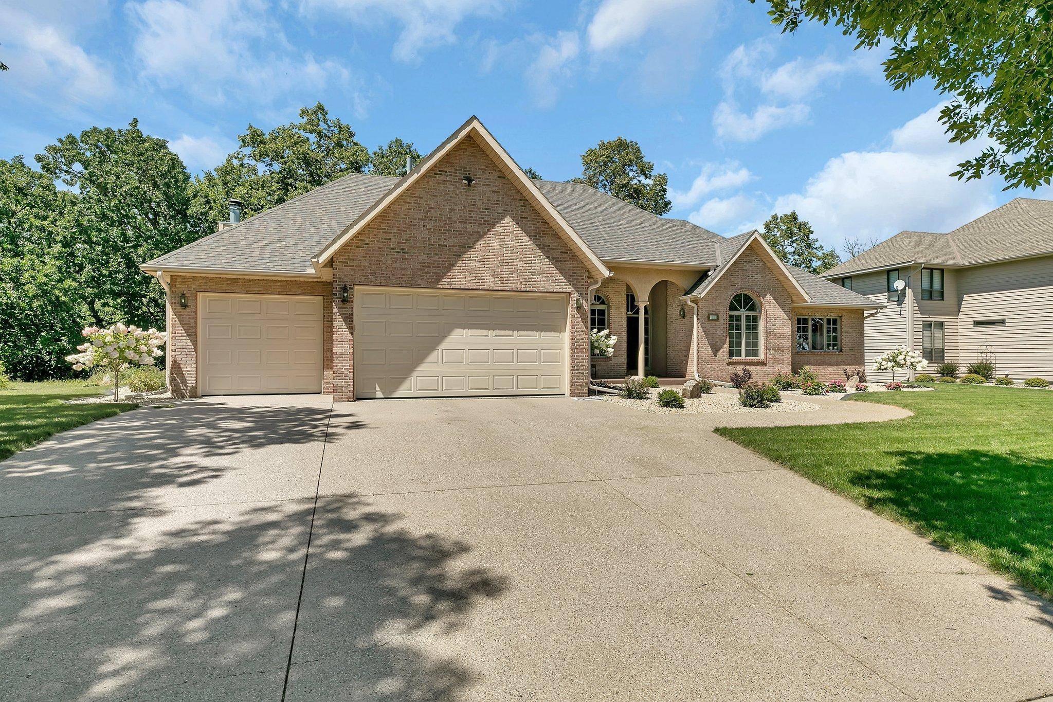 Saint Cloud, MN 56303,1231 Mill Creek CIR