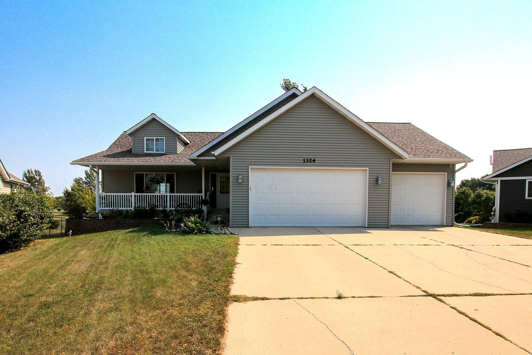 Hutchinson, MN 55350,1324 Prairie View DR SW