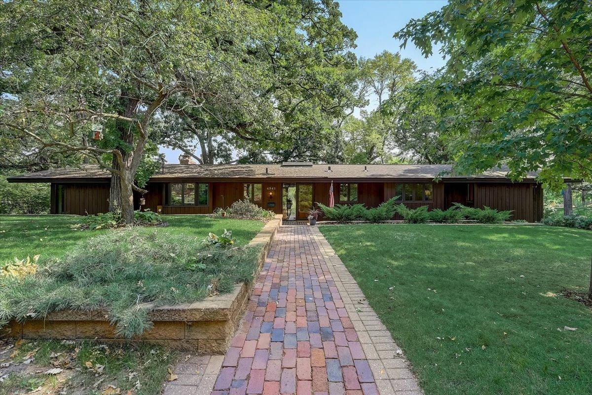 Minnetonka, MN 55343,4941 Diane DR