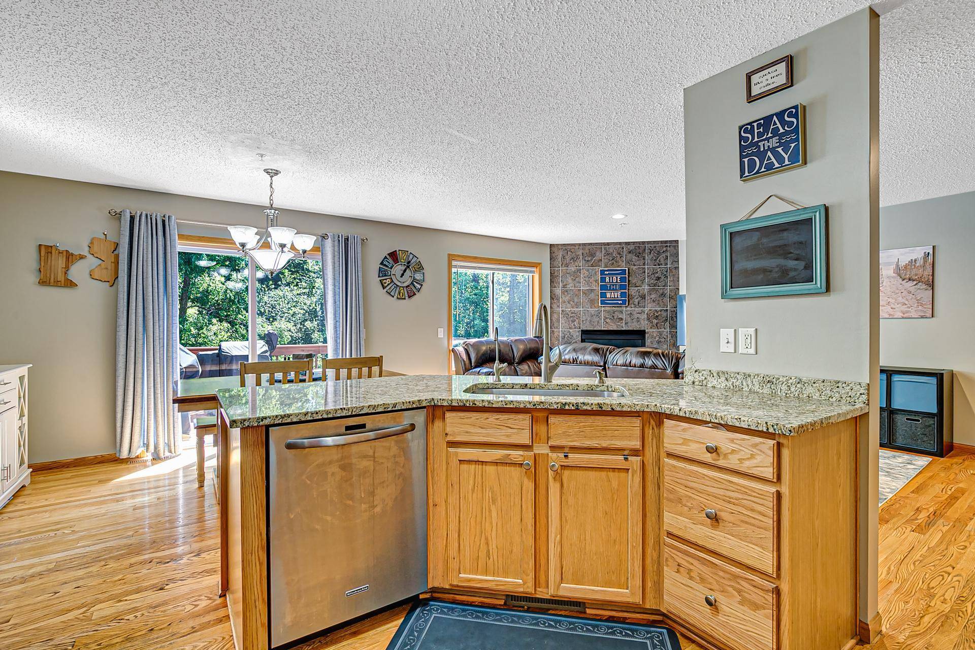 Chaska, MN 55318,339 Pleasant LN