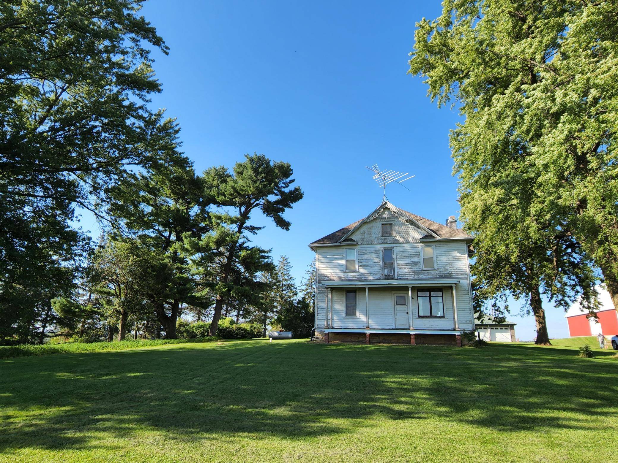 Lewiston, MN 55952,19660 County Road 20