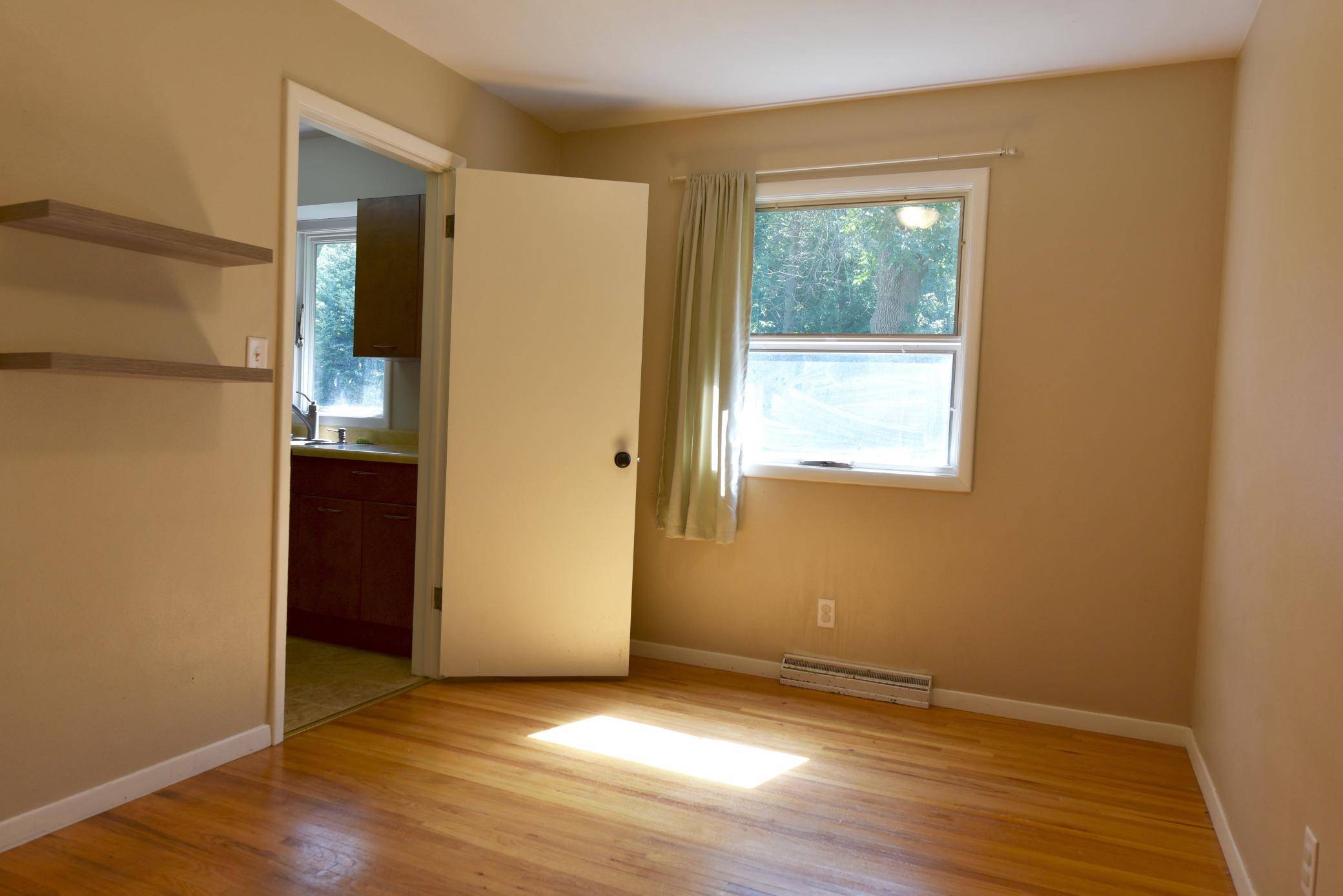 Bayport, MN 55003,807 2nd AVE N