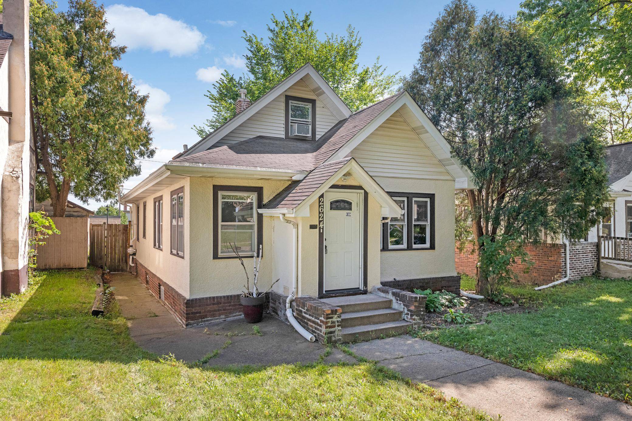 Minneapolis, MN 55411,2624 Thomas AVE N
