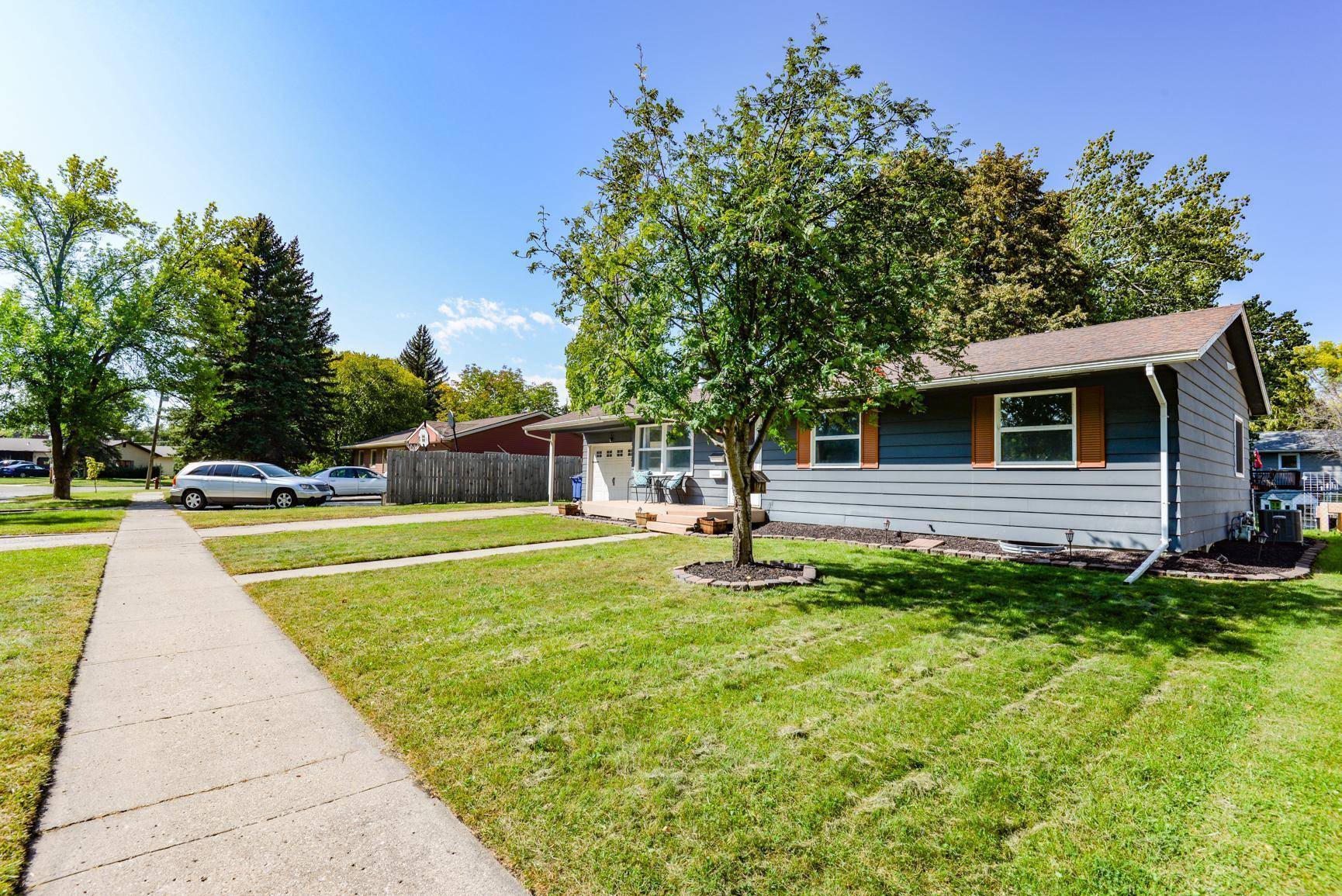 Moorhead, MN 56560,2215 17th ST S
