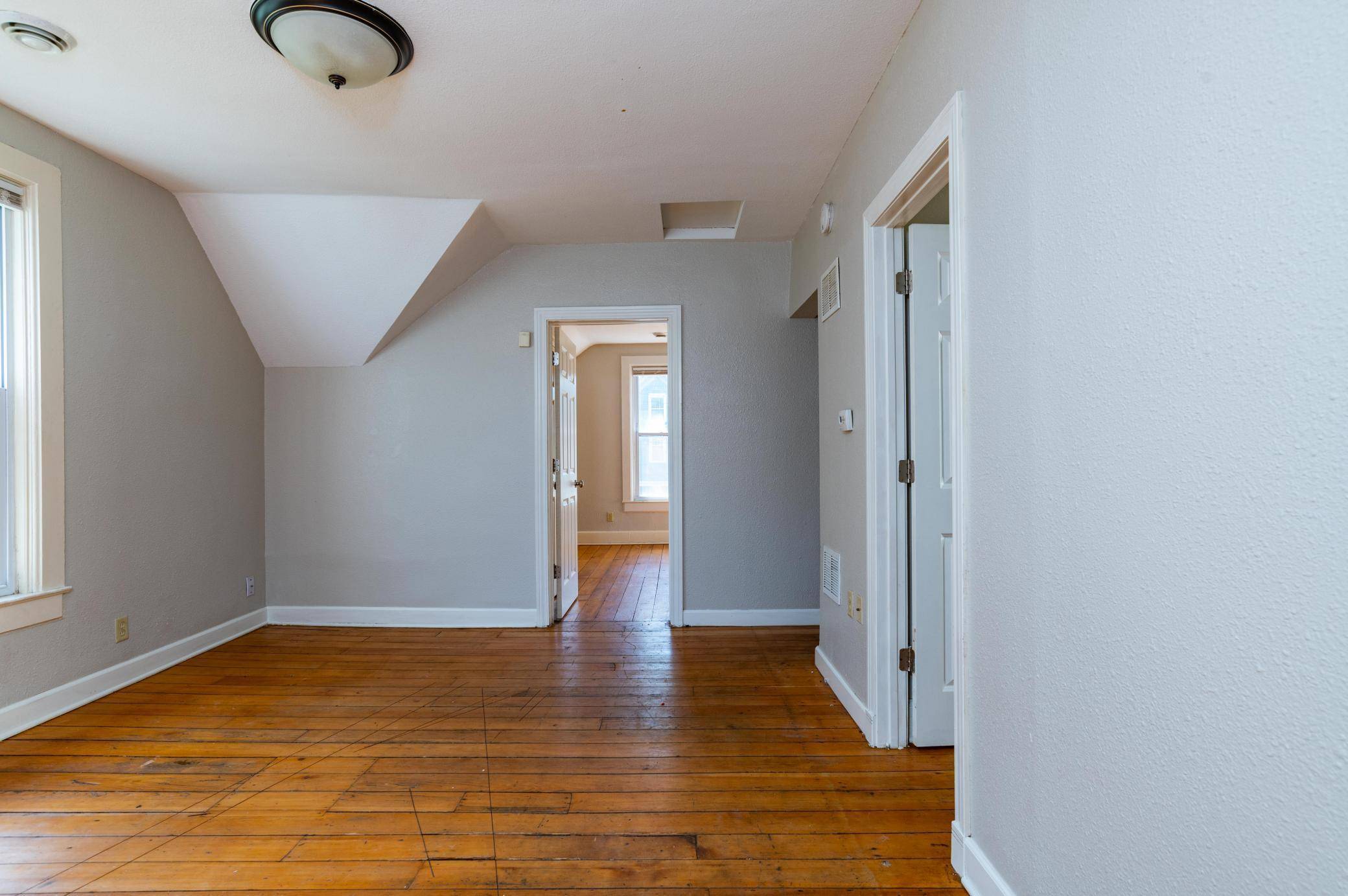 Saint Paul, MN 55106,362 Maria AVE