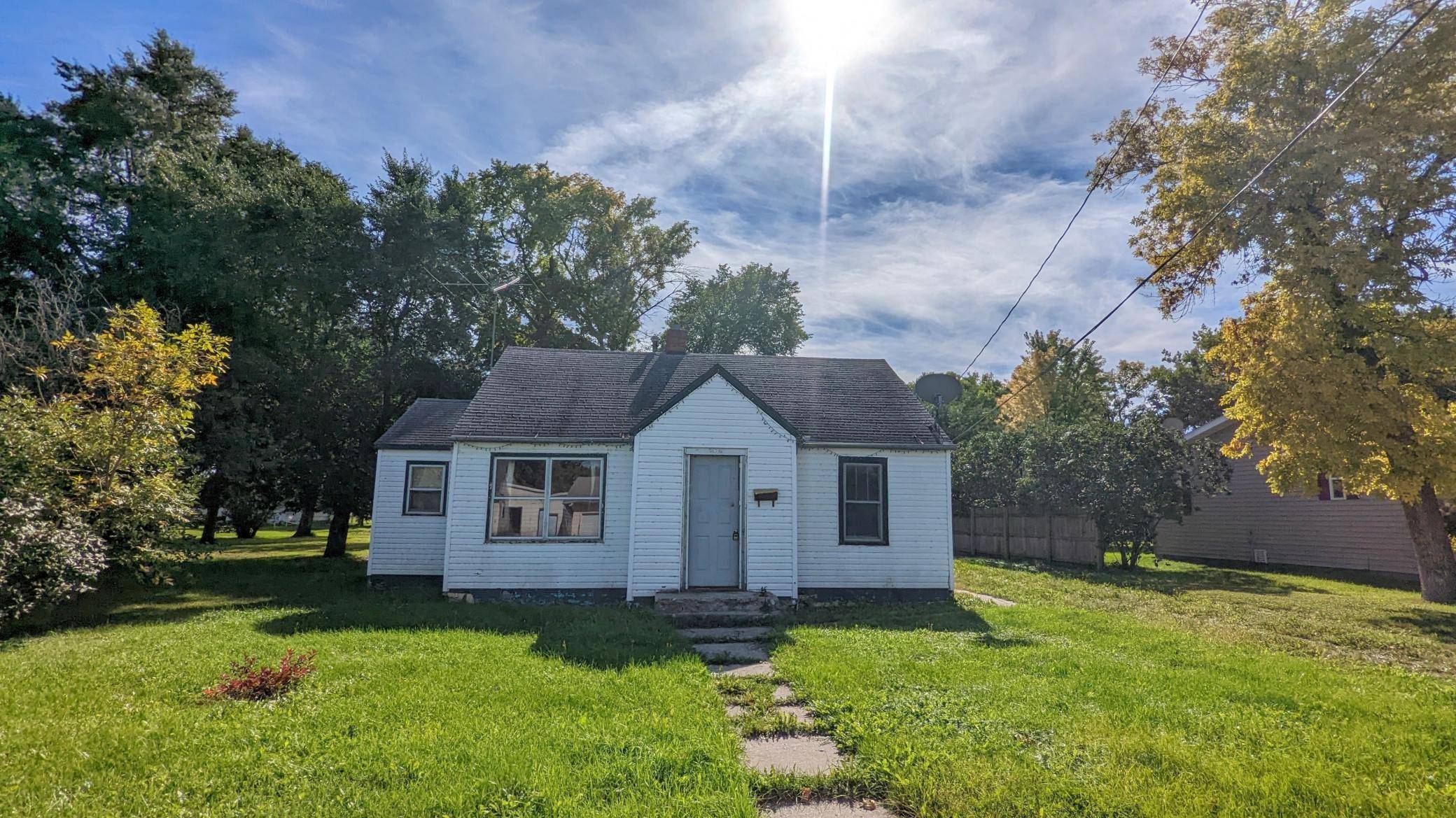 Ada, MN 56510,323 W 3rd AVE S