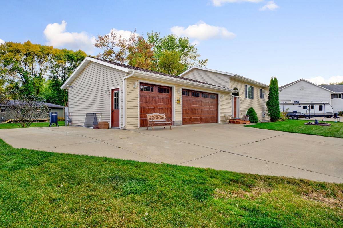 Owatonna, MN 55060,1035 Johnson PL