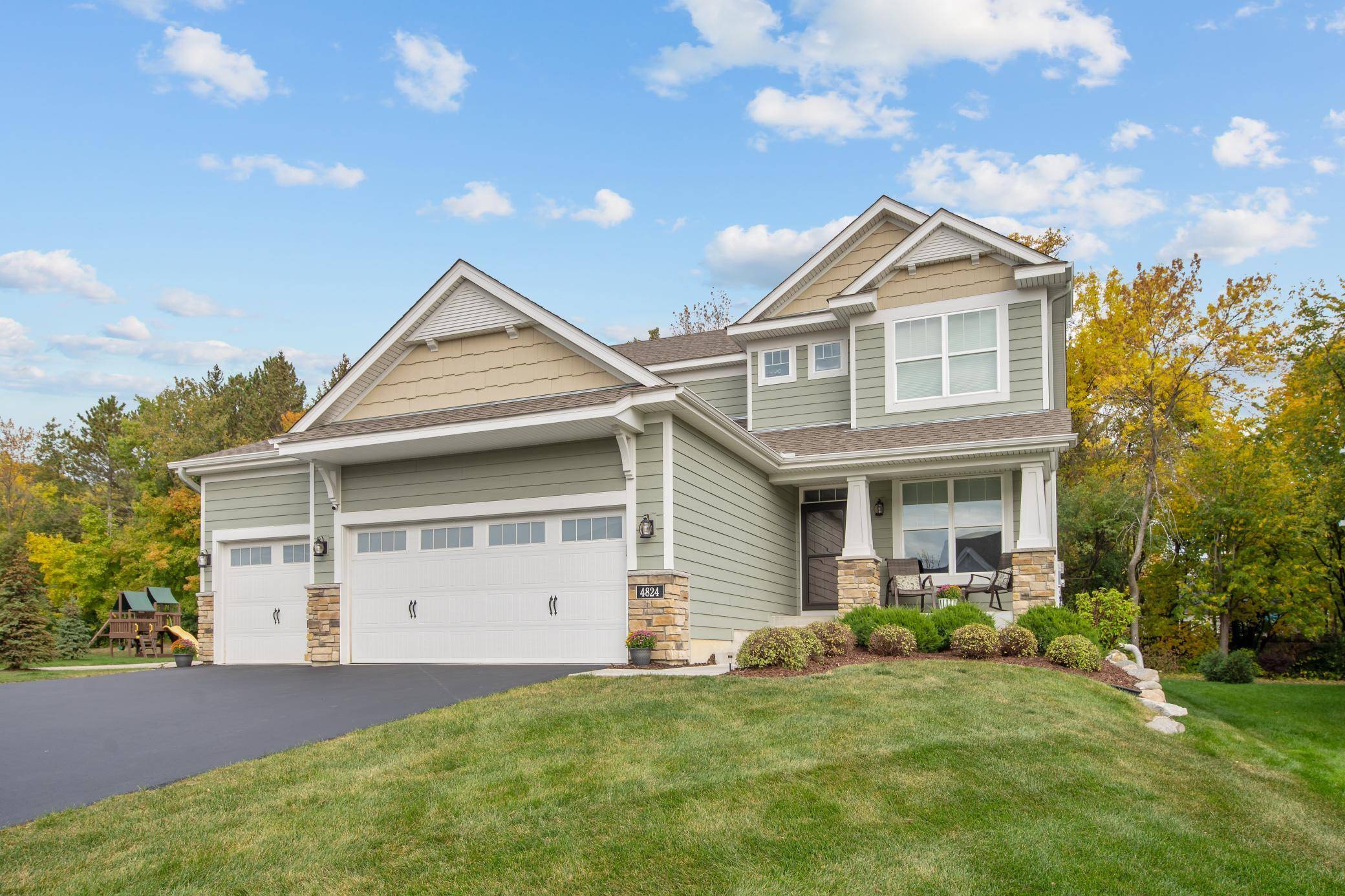 Minnetrista, MN 55364,4824 Red Oak LN
