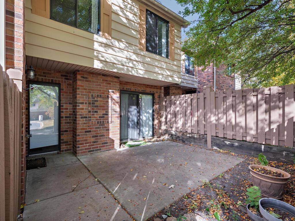 Saint Louis Park, MN 55426,3680 Independence AVE S #11