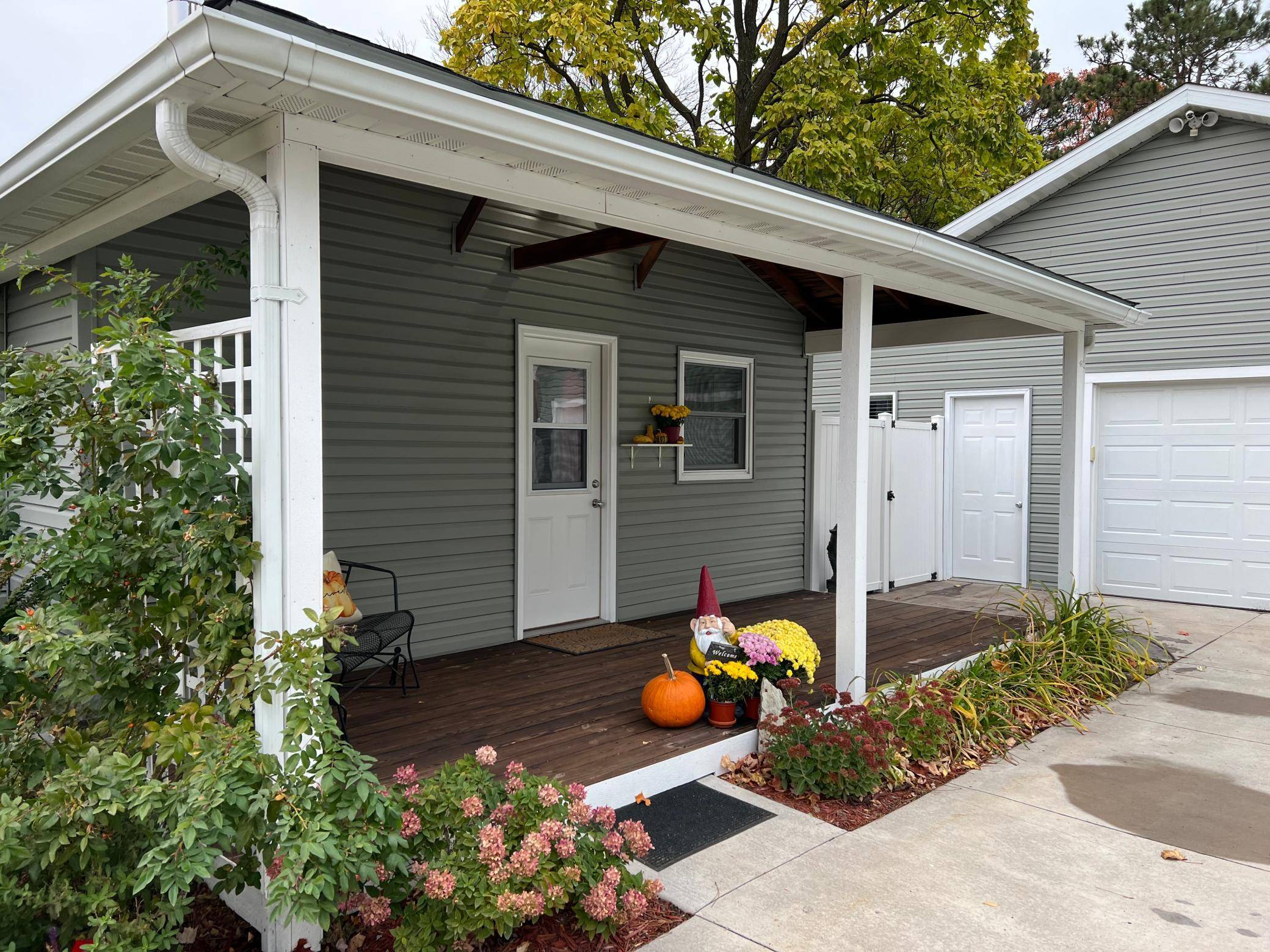 Anoka, MN 55303,847 Washington ST