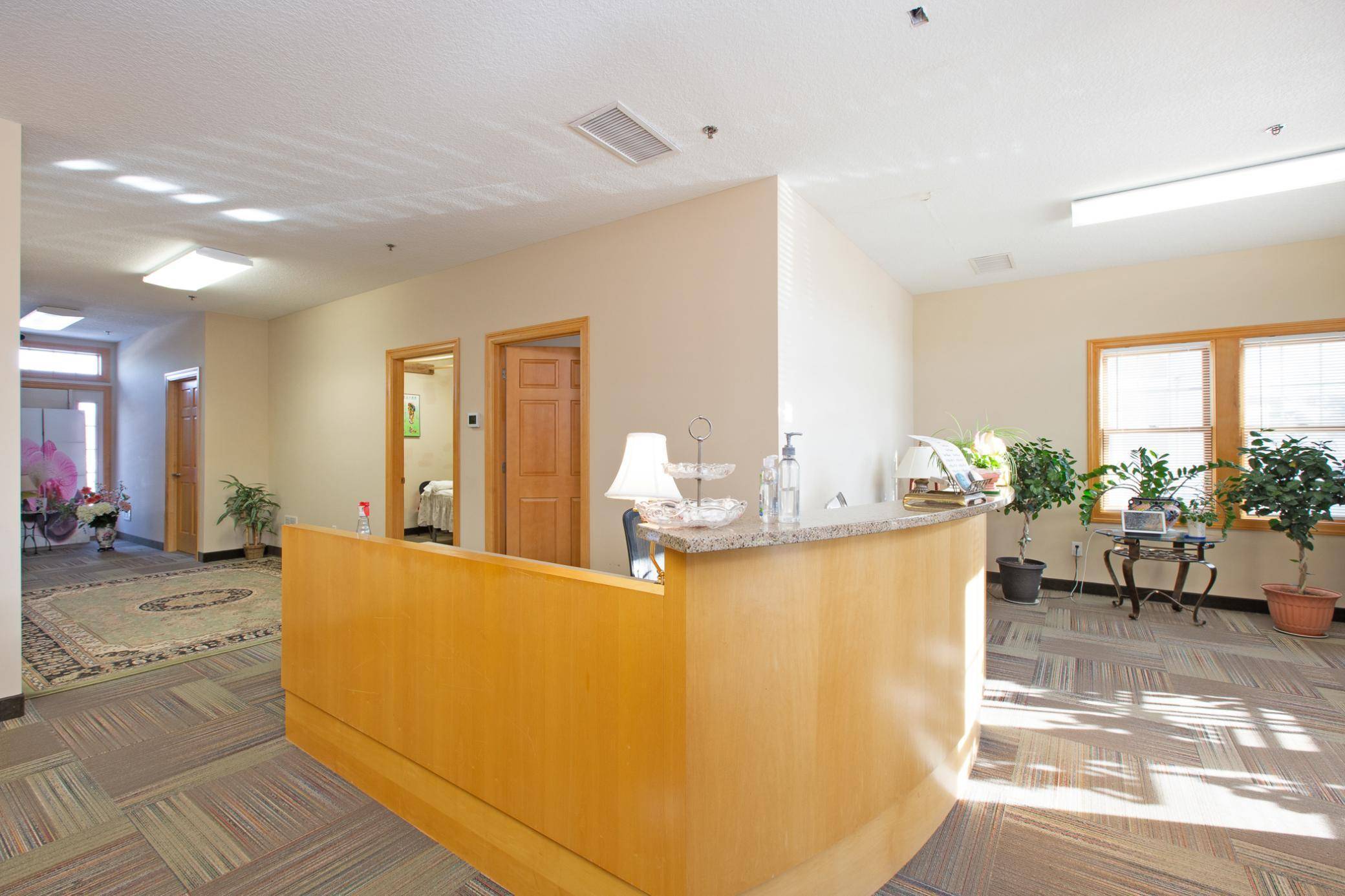 Burnsville, MN 55306,1701 Southcross DR W #4