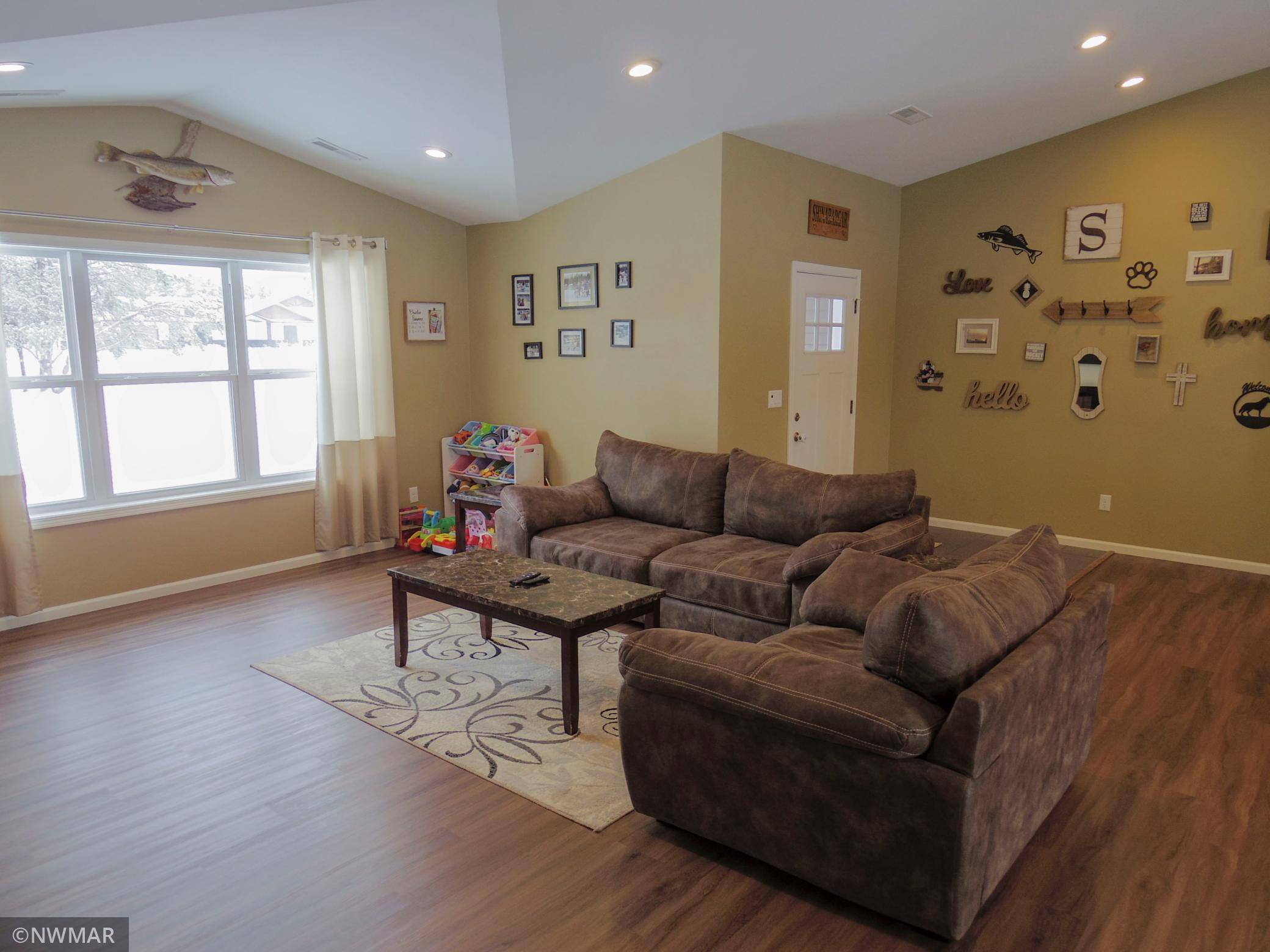 Eckles Twp, MN 56601,5908 Smiley DR NW