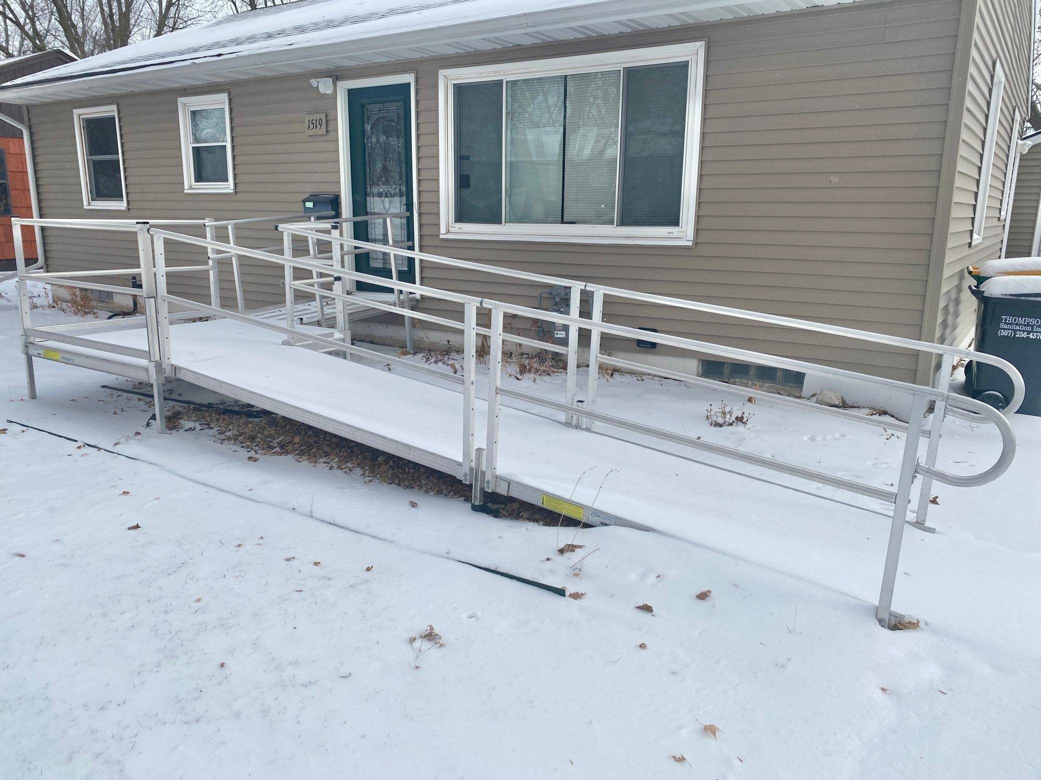 Albert Lea, MN 56007,1519 Edina AVE