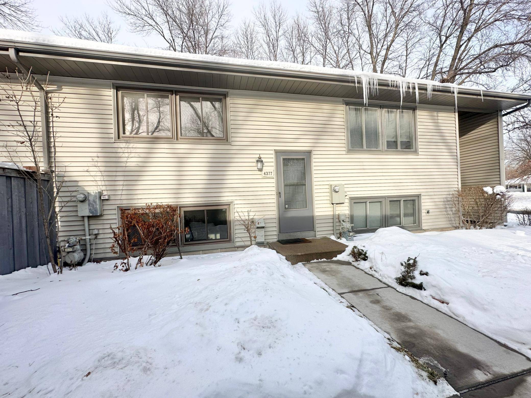 Arden Hills, MN 55112,4377 Arden View CT